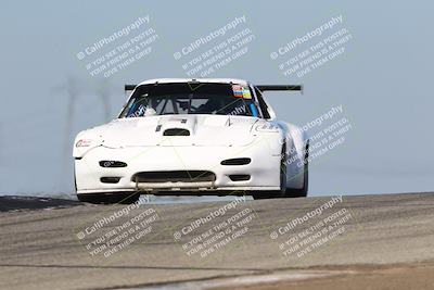 media/Oct-26-2025-CalClub SCCA (Sun) [[8ce1e69566]]/Group 4/Grapevine/